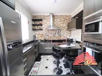 Sobrado com 3 Quartos à venda, 440m² no Jardim Maringá, São Paulo