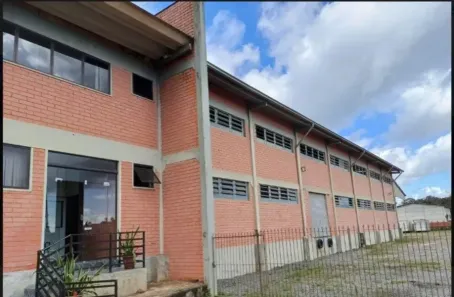 Galpão/Depósito/Armazém com 3 Quartos para alugar, 910m² no Porto Grande, Araquari