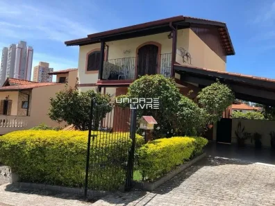 Casa com 3 Quartos à venda, 221m² no Parque Santana, Mogi das Cruzes