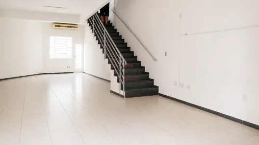 Ponto Comercial para alugar, 90m² no Centro, Juiz de Fora