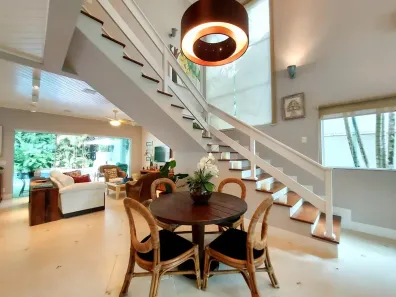 Sobrado com 5 Quartos à venda, 300m² no Riviera, Bertioga