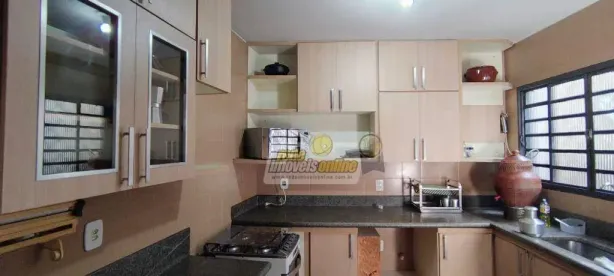 Casa com 3 Quartos para alugar, 123m² no Jardim Alexandre Campos, Uberaba