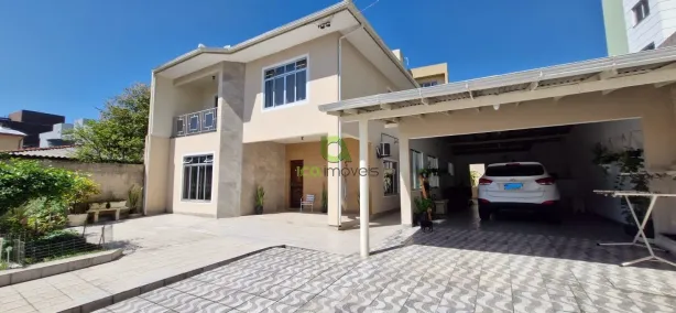 Casa com 3 Quartos à venda, 202m² no Barreiros, São José