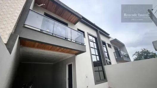 Casa de Condomínio com 3 Quartos à venda, 140m² no Capão Raso, Curitiba