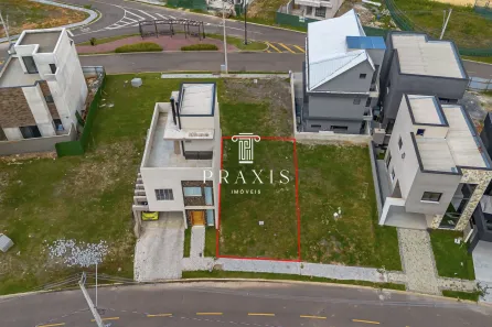 Lote/Terreno à venda, 124m² no Santa Cândida, Curitiba
