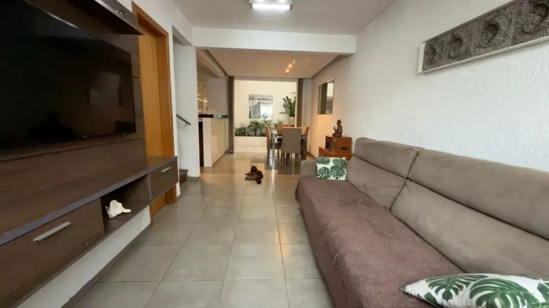 Casa com 3 quartos — Alto Caiçaras, Belo Horizonte