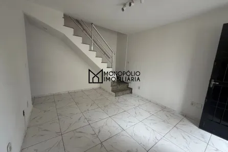 Casa com 2 Quartos para alugar, 60m² no Irajá, Rio de Janeiro