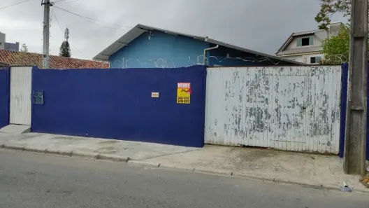 Casa com 12 Quartos à venda, 200m² no Lindóia, Curitiba