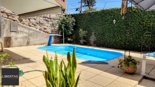 Casa com 3 Quartos à venda, 229m² no Medianeira, Porto Alegre