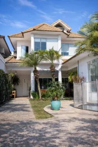 Casa de Condomínio com 3 Quartos à venda, 354m² no Recreio dos Bandeirantes, Rio de Janeiro