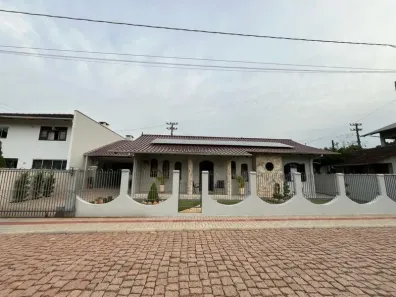 com 3 Quartos à venda, 195m² no Benedito Novo, Benedito Novo