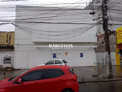 Prédio Residencial para alugar, 784m² no Santa Maria Goretti, Porto Alegre