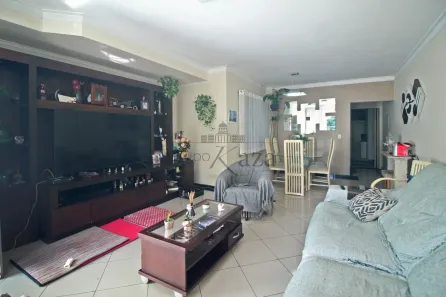Sobrado com 4 Quartos à venda, 170m² no Saúde, São Paulo