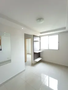 Apartamento com 2 Quartos para alugar, 45m² no Zona 08, Maringá