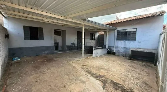 Casa com 2 Quartos para alugar, 45m² no Jardim Três Marias, Piracicaba