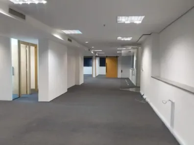 Sala Comercial para alugar, 220m² no Jardim Paulista, São Paulo