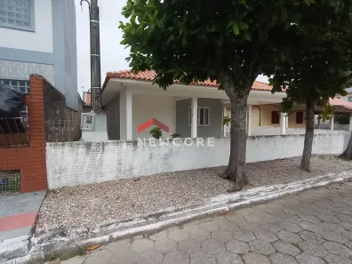 Casa com 4 Quartos à venda, 210m² no Praia de Fora, Palhoça