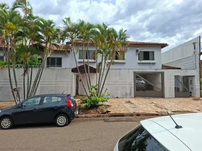 Sobrado com 6 Quartos à venda, 380m² no São Francisco, Campo Grande
