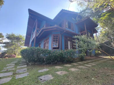 Casa de Condomínio com 4 Quartos à venda, 200m² no Itaipava, Petrópolis