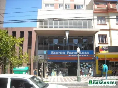 Sala Comercial para alugar, 168m² no Centro, Caxias do Sul