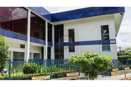 Prédio Comercial com 18 Quartos para alugar, 665m² no Várzea, Recife