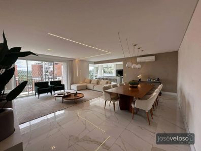 Apartamento com 4 Quartos à venda, 245m² no Campo Comprido, Curitiba
