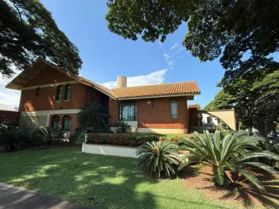 Prédio Comercial com 15 Quartos para alugar, 540m² no Zona 05, Maringá