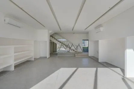 Ponto Comercial à venda, 180m² no Vila da Serra, Nova Lima