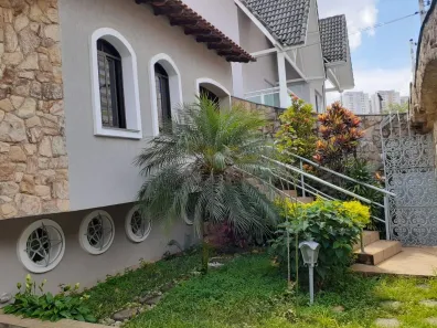 Casa com 3 Quartos à venda, 398m² no Vila Galvão, Guarulhos