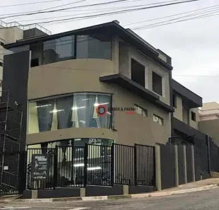 Imóvel Comercial com 3 Quartos à venda, 297m² no Jardim Icatu, Votorantim