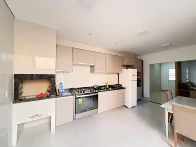 Casa de Condomínio com 3 Quartos à venda, 120m² no Centro-Sul, Cuiabá
