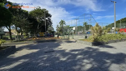 Lote/Terreno à venda, 200m² no Colina de Laranjeiras, Serra