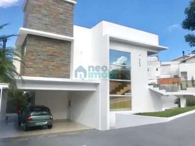 Casa com 3 Quartos à venda, 320m² no Pedra Branca, Palhoça