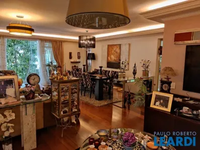 Apartamento com 3 Quartos à venda, 200m² no Santa Cecília, São Paulo