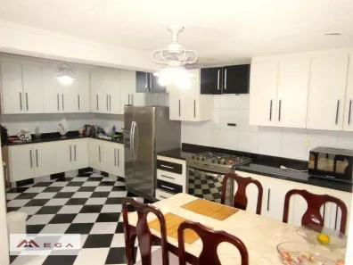 Casa de Condomínio com 4 Quartos à venda, 214m² no Vila Maria Eugênia, Campinas