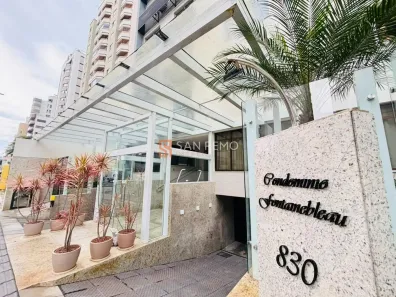 Apartamento com 2 Quartos para alugar, 80m² no Centro, Florianópolis