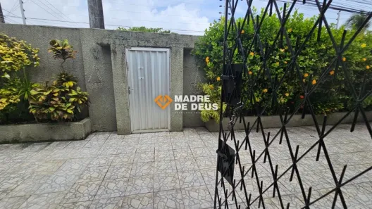 Casa com 8 Quartos à venda, 449m² no Messejana, Fortaleza