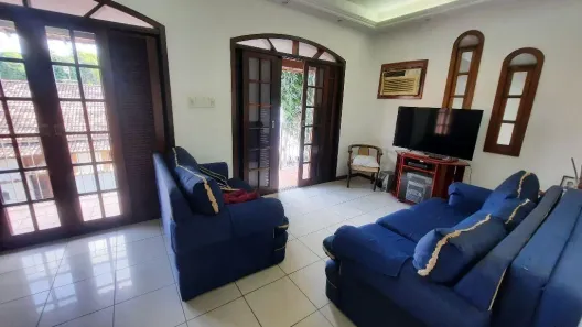 Casa de Condomínio com 5 Quartos à venda, 65m² no Benfica, Rio de Janeiro