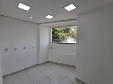 Sala Comercial para alugar, 30m² no Vila São Geraldo, São Paulo