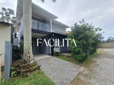 Casa de Condomínio com 3 Quartos para alugar, 140m² no Costeira do Pirajubaé, Florianópolis
