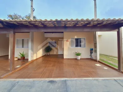 Casa de Condomínio com 2 Quartos à venda, 49m² no Jardim Tangará, São Carlos