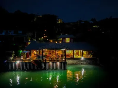 Casa de Condomínio com 5 Quartos para alugar, 600m² no Portogalo, Angra dos Reis