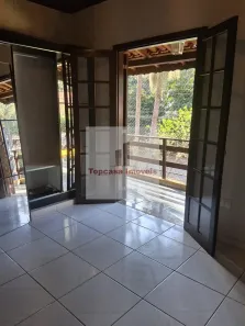 Casa com 2 Quartos para alugar, 250m² no Jardim das Palmeiras (Zona Sul), São Paulo