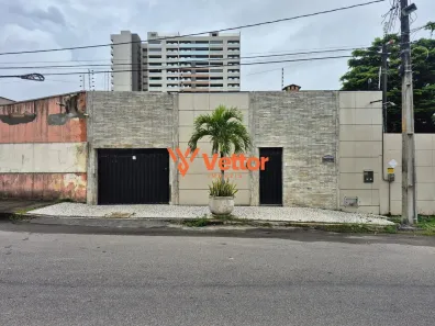 Casa com 6 Quartos à venda, 300m² no Engenheiro Luciano Cavalcante, Fortaleza