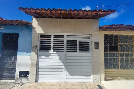 Casa com 2 Quartos à venda, 49m² no Prado, Maceió