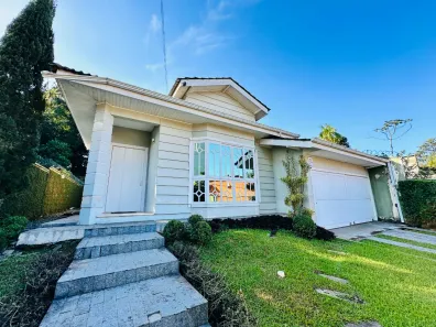 Imóvel Comercial para alugar, 330m² no Santo Antônio, Joinville