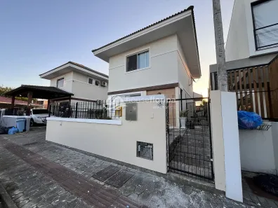 Casa com 3 Quartos à venda, 125m² no Campeche, Florianópolis