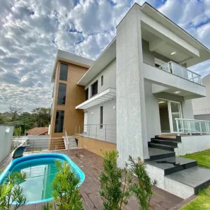 Casa com 4 Quartos à venda, 600m² no Espírito Santo, Porto Alegre