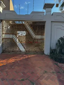 Sobrado com 4 Quartos para alugar, 331m² no Setor Jaó, Goiânia