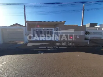 Casa com 3 Quartos para alugar, 189m² no Jardim Embaré, São Carlos